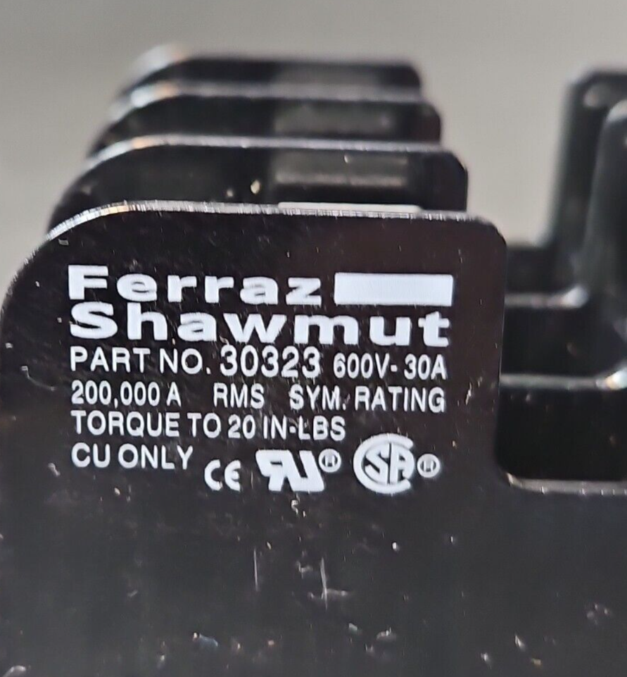 FERRAZ SHAWMUT 30323 FUSEHOLDER.   Loc4B26