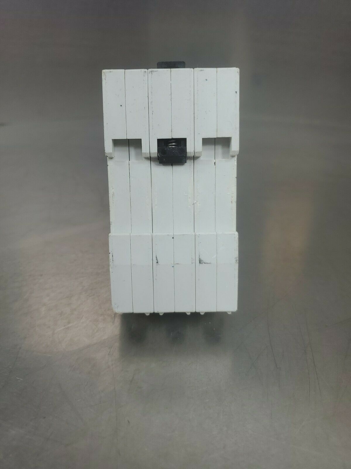 Cutler Hammer SPHM3RM0010 Circuit Breaker                                     4G