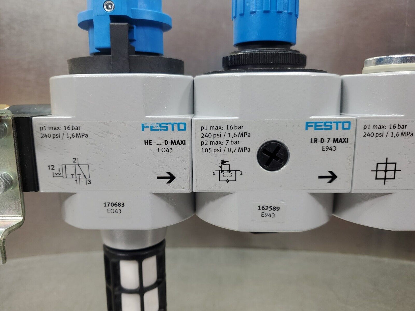 FESTO 170683 + 162589 + 2 x 170686 + 172962 + PEV-1/4-B-OD Hydraulic Manifold 6D