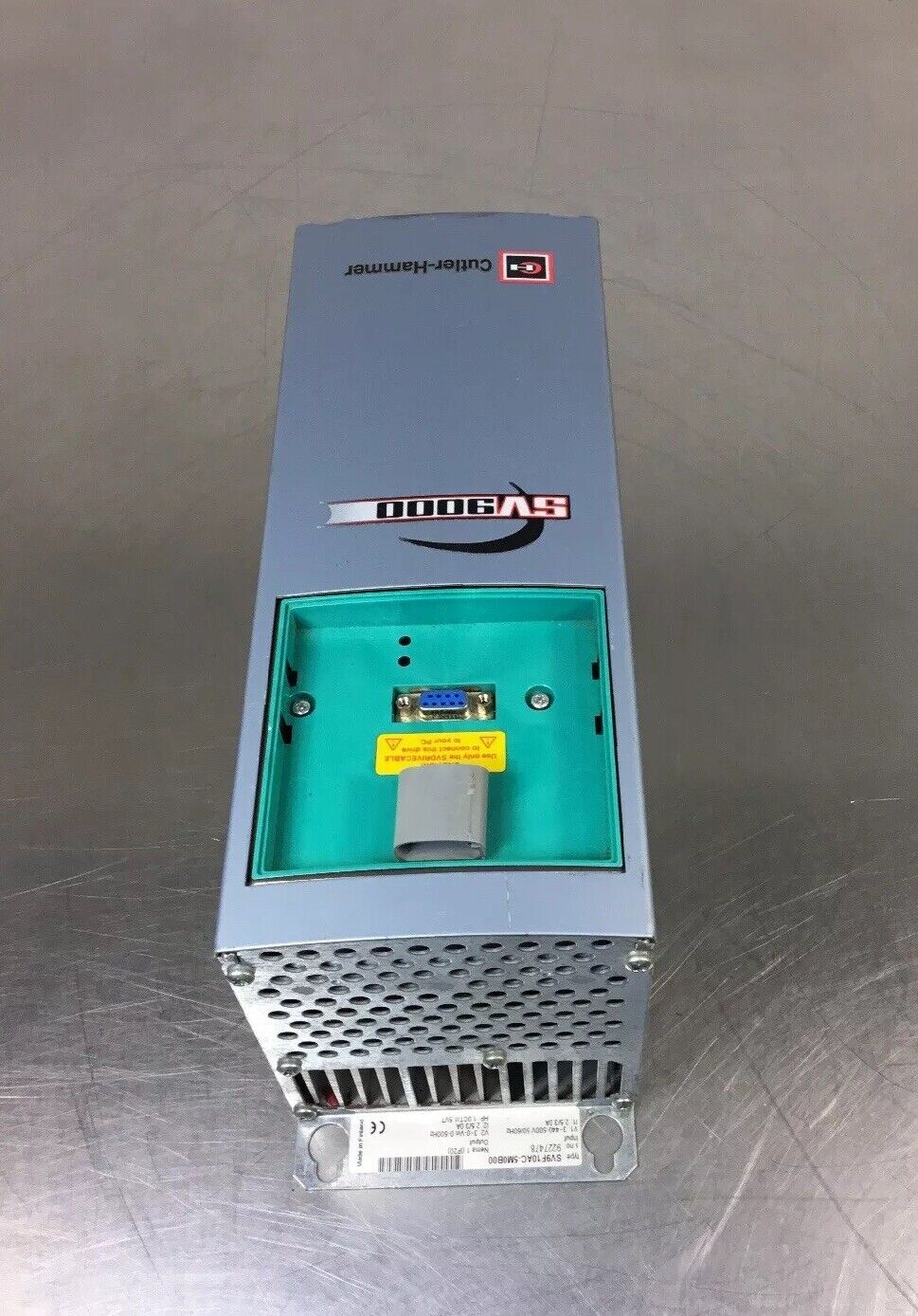 CUTLER HAMMER SV9F10AC-5M0B00 Drive 1.0HP 3Ph 440-500V 2.5/3.0A     1B