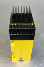 Load image into Gallery viewer, TURCK MS82-2407/115VAC  Netzgerat Power Supply Out: 24VDC 700mA   4B
