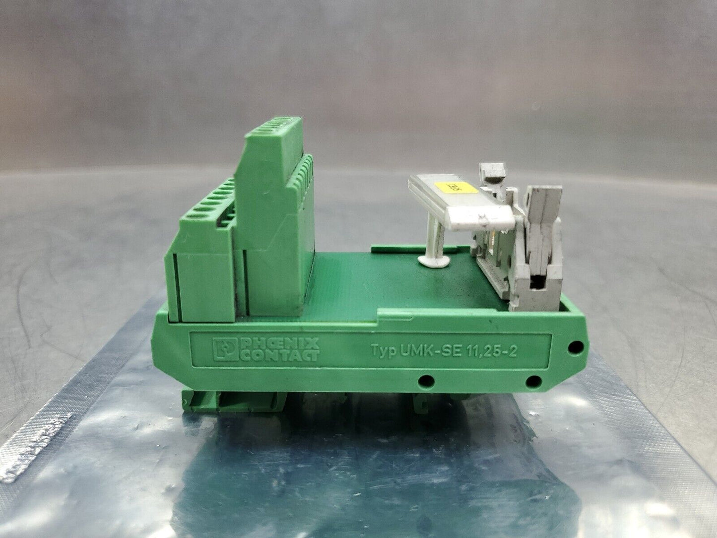 PHOENIX CONTACT FLKM 16 – 2281034 Terminal Block.                            4H