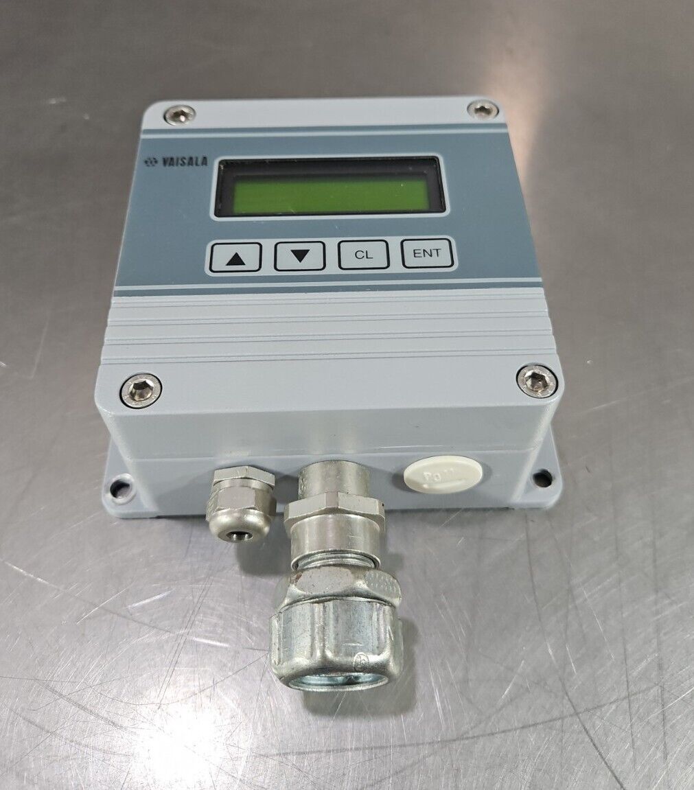 VAISALA НМР233 HUMIDITY AND TEMPERATURE TRANSMITTER 24 V DC/AC.         Loc6C-13