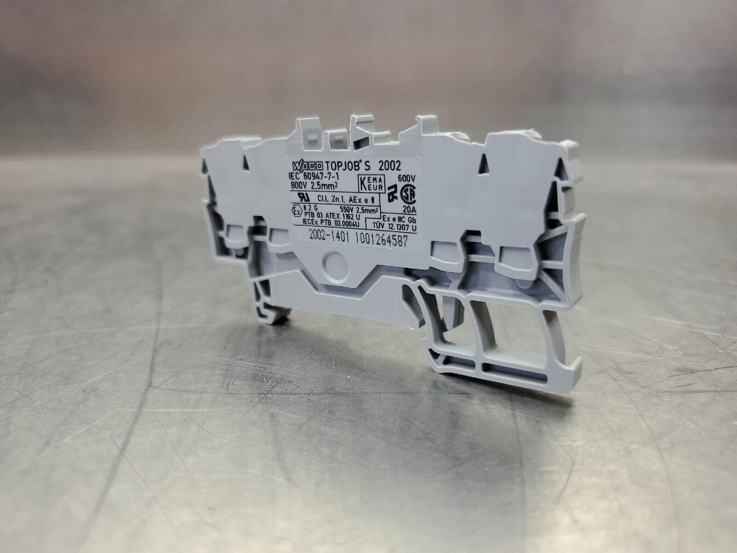 WAGO 2002-1401 4-CONDUCTOR THROUGH TERMINAL BLOCK.                          4D-8