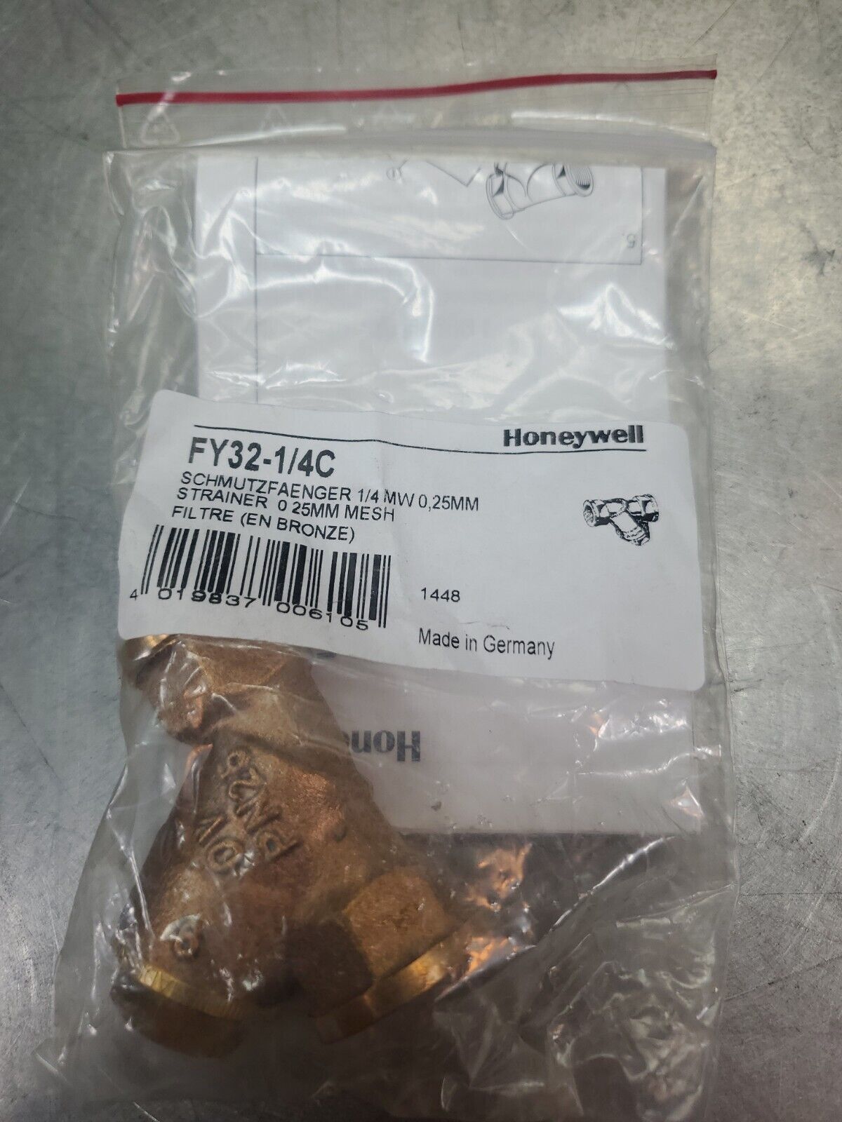 Honeywell FY32-1/4C 1/4 MW0 0.25MM Strainer.                                 6-E