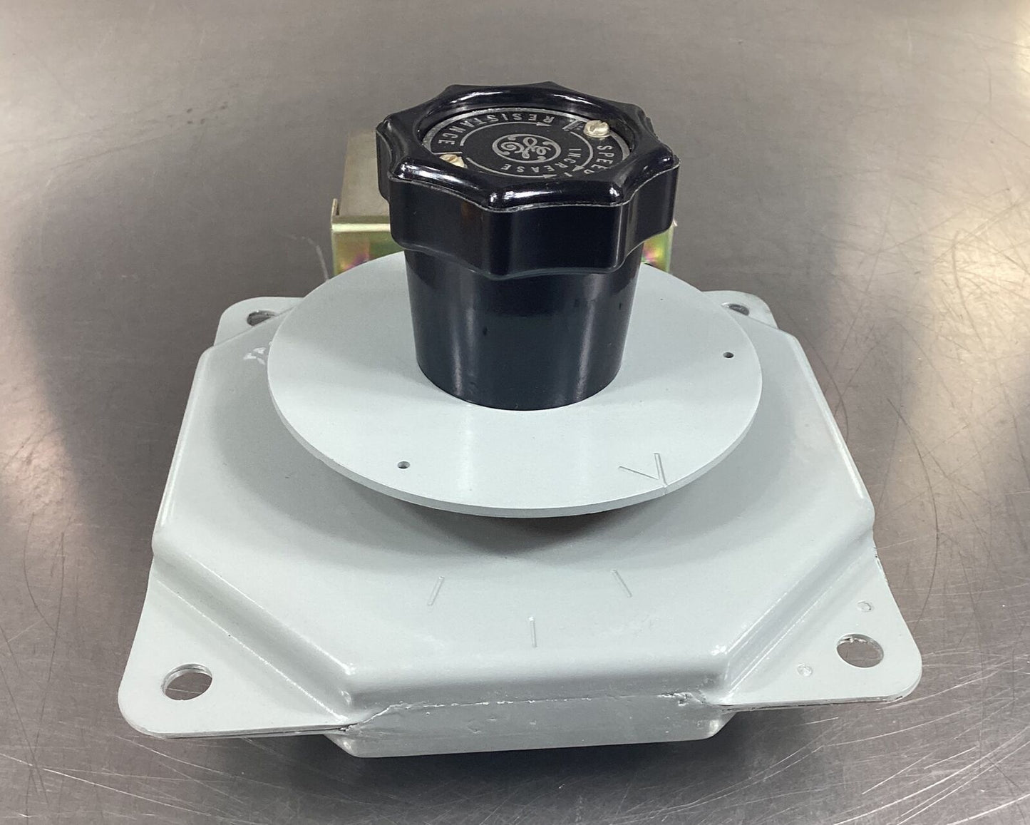 GE  8070EA101AA268  RHEOSTAT 460 OHMS 250V       4B