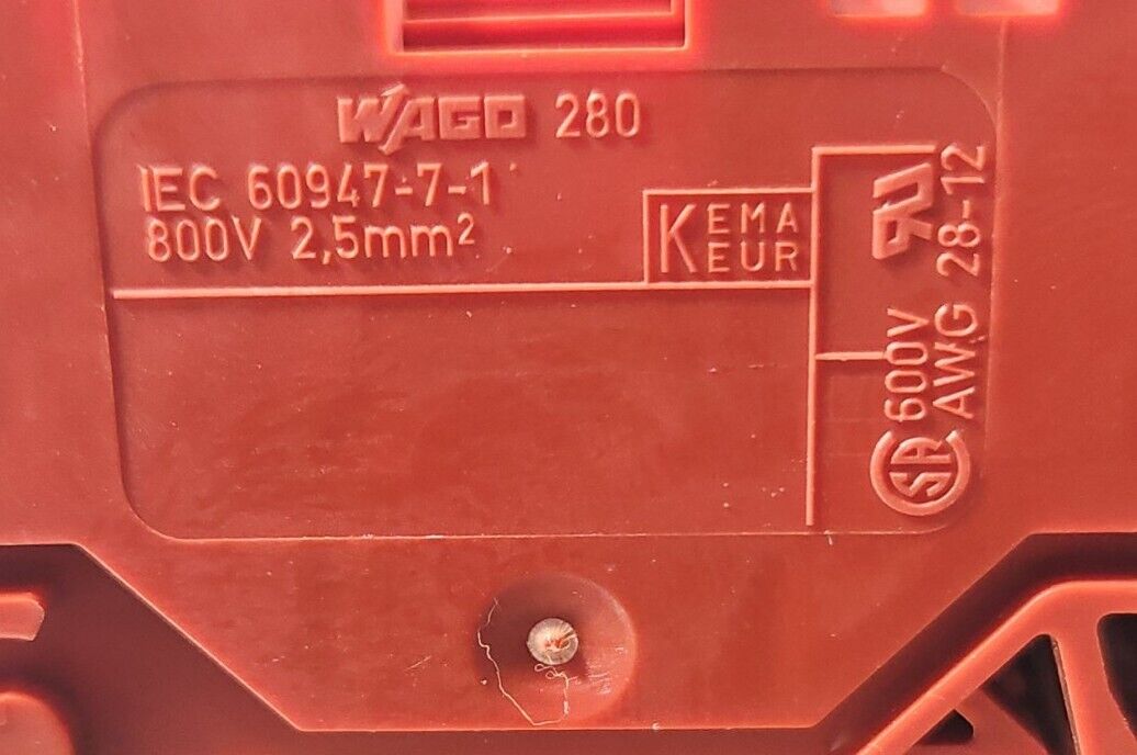 WAGO 280-653 Conductor Through Terminal Block - Lot of 36.              Loc3D-28