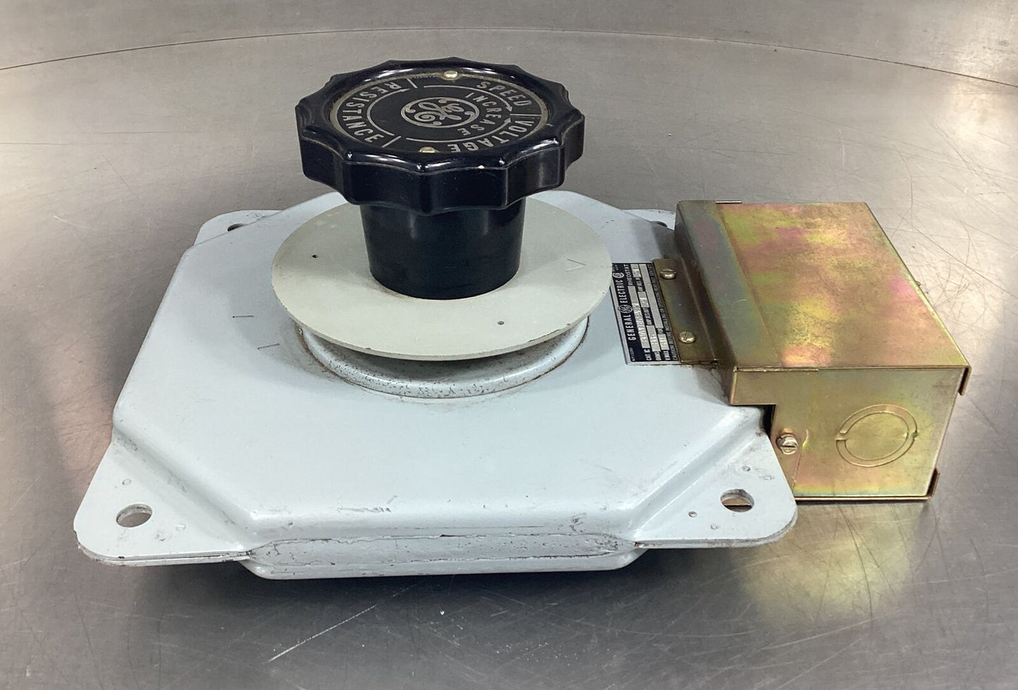 General Electric Rheostat, 600 Volt, Cat.# 8070EB105AE91  806 Ohms        4B