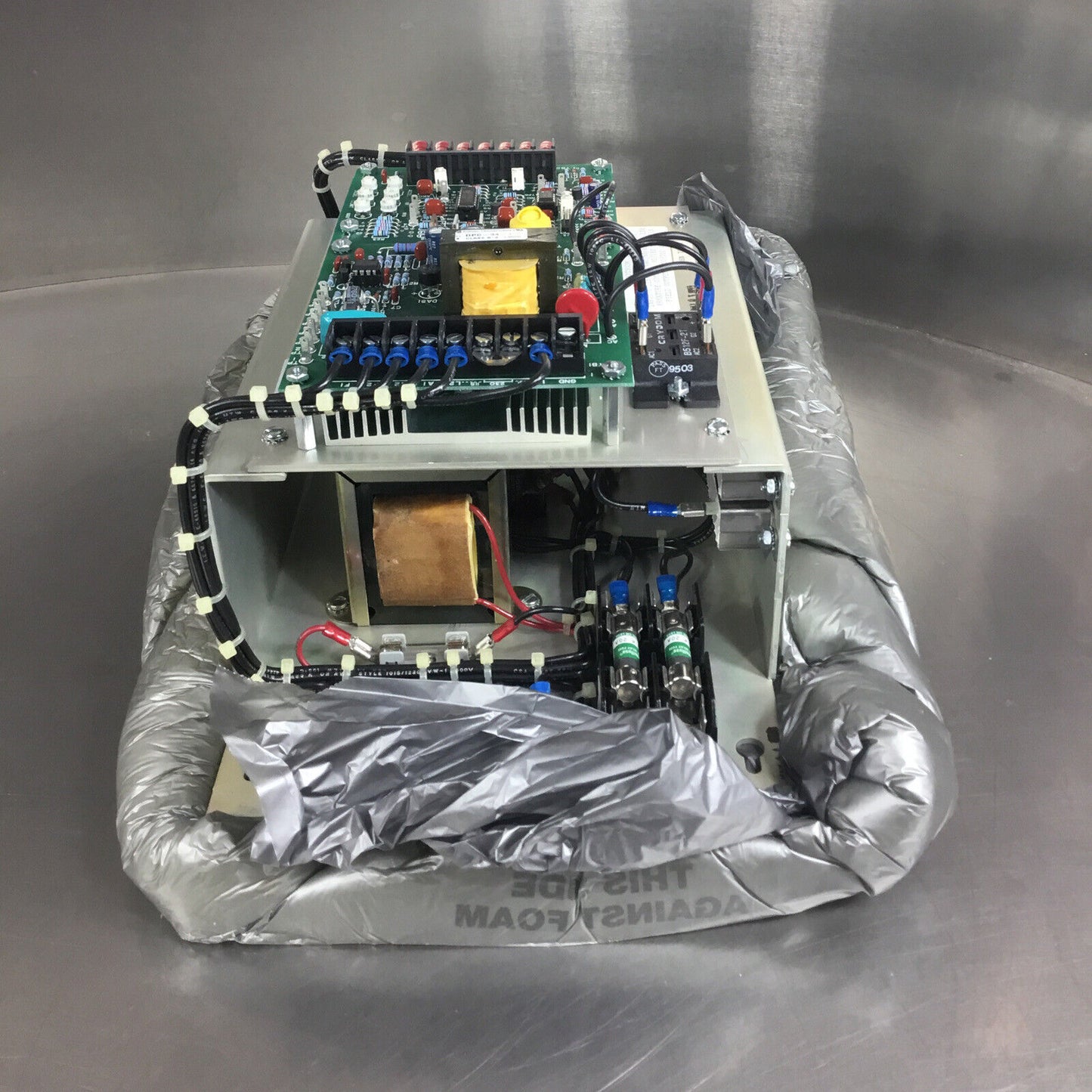 CAROTRON DRIVE ADP100 SERIES  ADP102-BC2 2HP 230VAC 50/60Hz 15A    1C