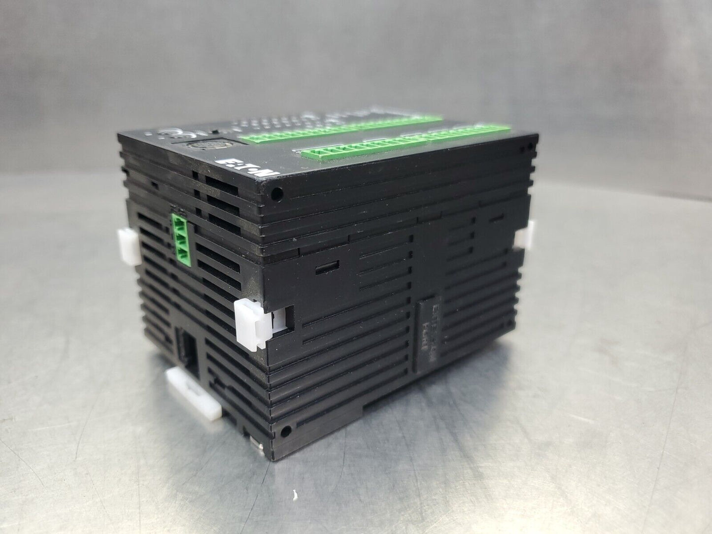 EATON ELC-PV28NNDT-1 24VDC 6W I/O Module.                                  3D-28