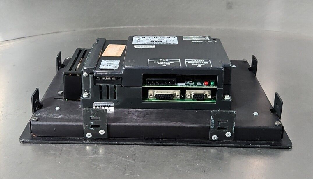 Uticor AVG Q2 100G-UQ10T2R1. Panel Operator Interface.      Loc 2D
