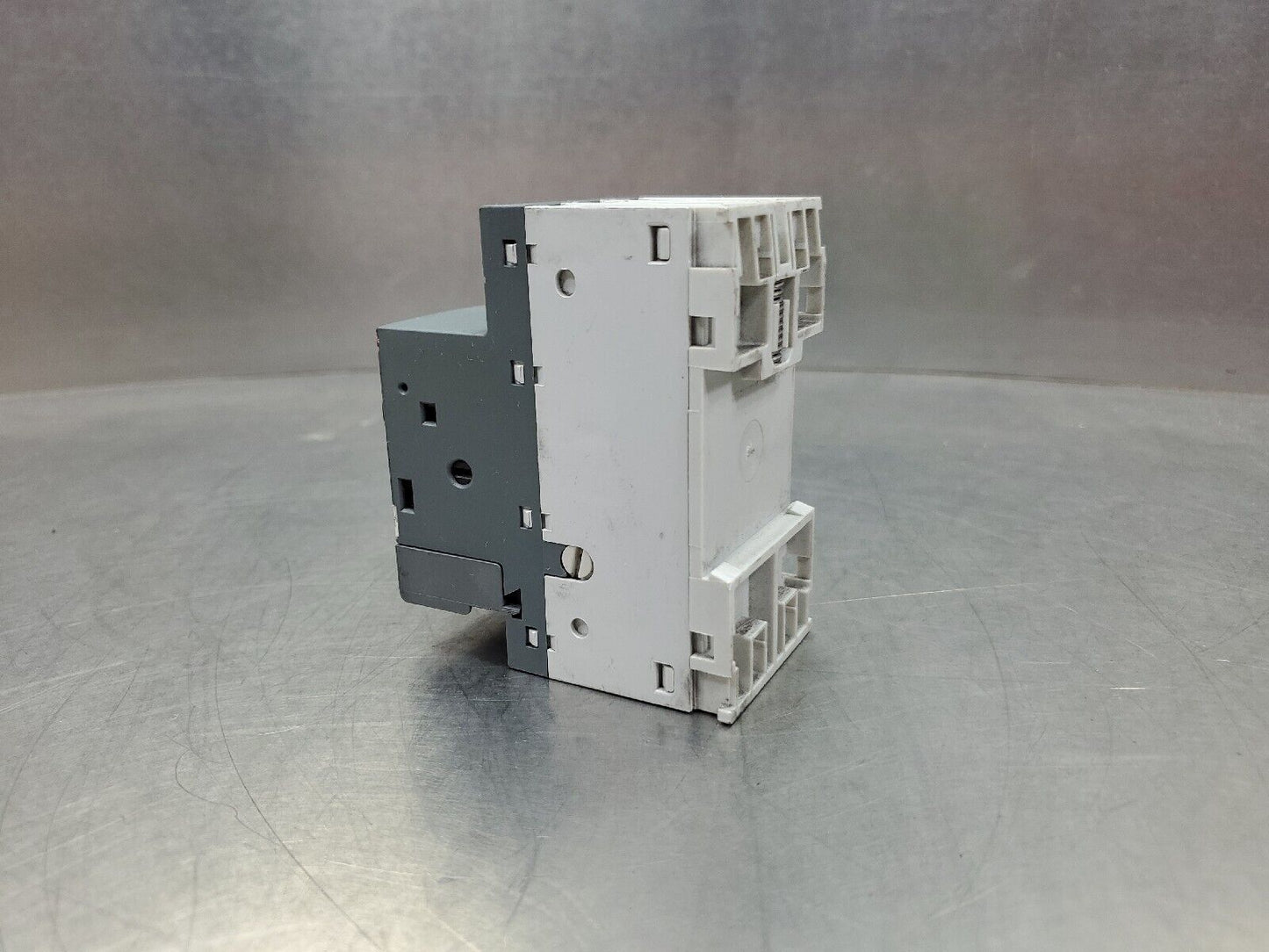 ABB MS132-1 (1SAM350000R1005) Manual Motor Starter.                           4H