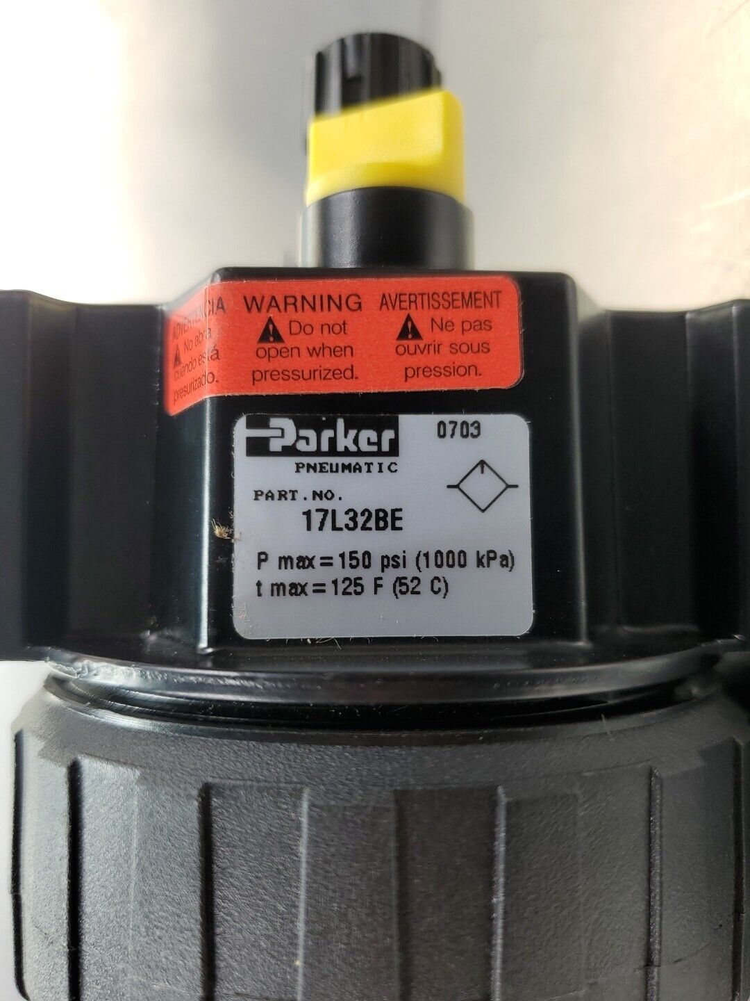 Parker 17L32BE 150 PSI Lubricator Module.                                  6C-12