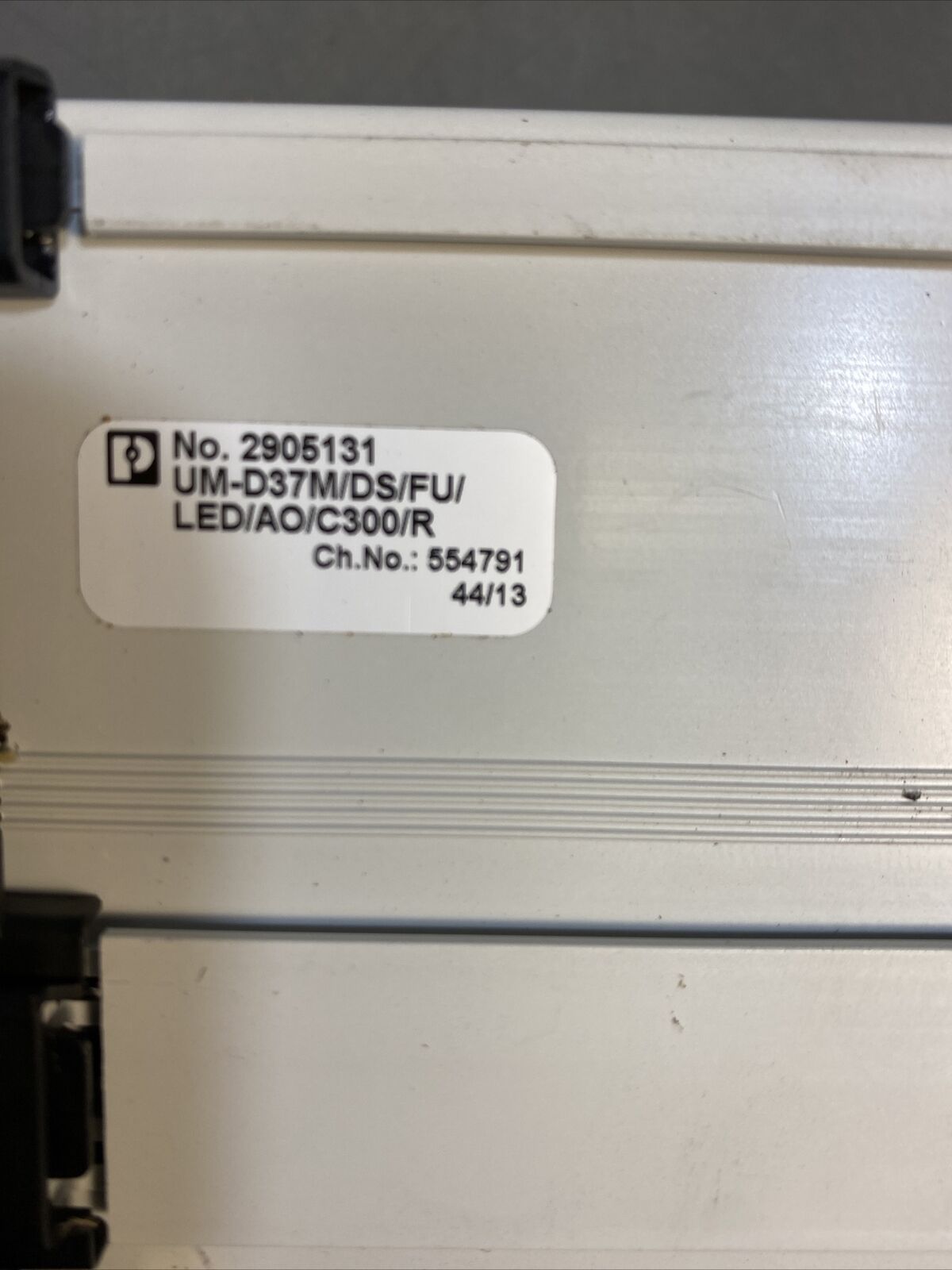 Phoenix Contact Interface Module UM-D37M/DS/FU/LED/AO/C300/R          3E-15