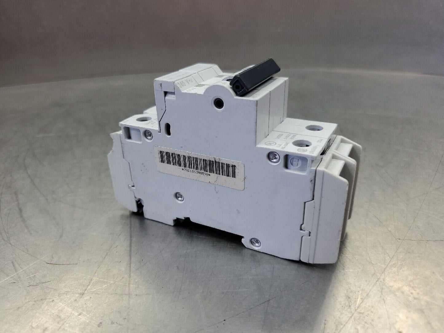 Cutler Hammer WMTD2040 40A 2P 240V CIRCUIT BREAKER.                           4G