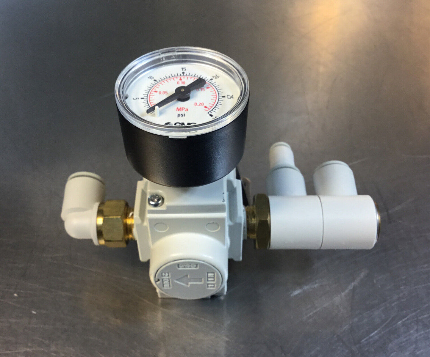 SMC  ARP20-02B-1  Pneumatic Regulator       6B
