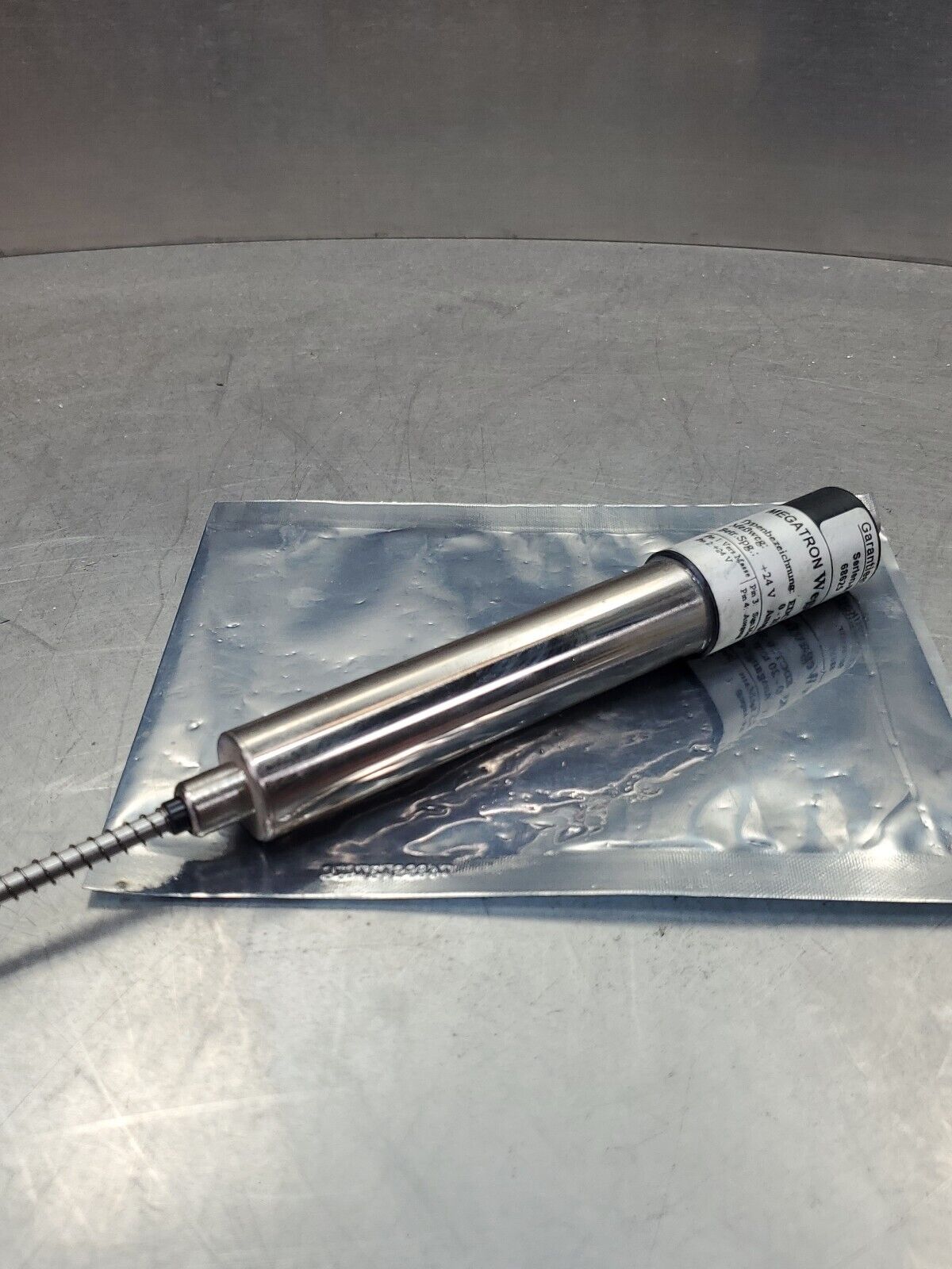 MEGATRON EDCT20-S-2420 0-20mm Pressure Sensor.                                5E