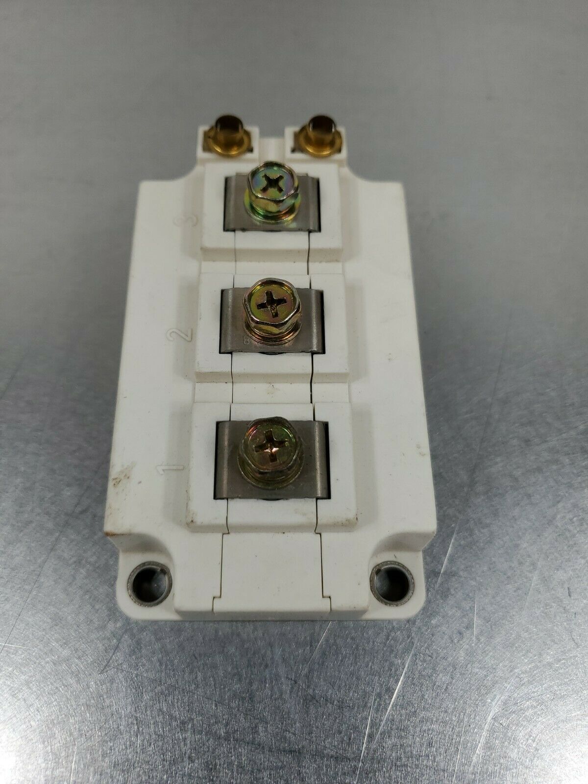 Infineon IGBT module BSM200GB120DLC.              3H