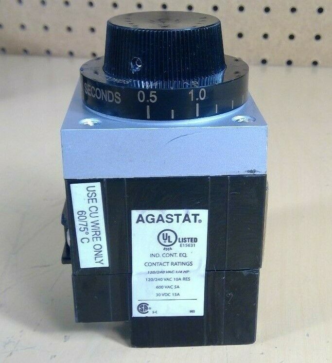 Tyco Agastat 7012SB TIming Relay - Time: .5-5 Sec                             4D