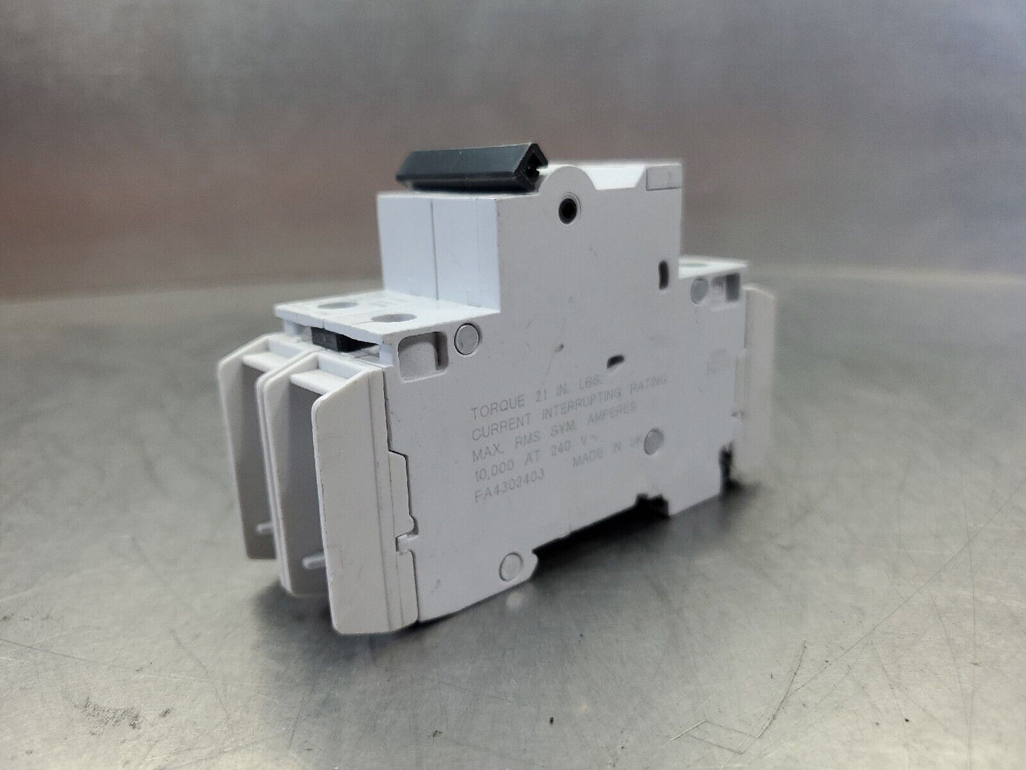 Cutler Hammer WMTD2040 40A 2P 240V CIRCUIT BREAKER.                           4G