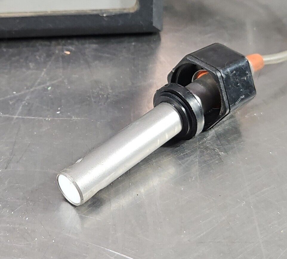 Myron L 758II Digital Conductivity/TDS Controller. 50/60 Hz.             Loc6D-6