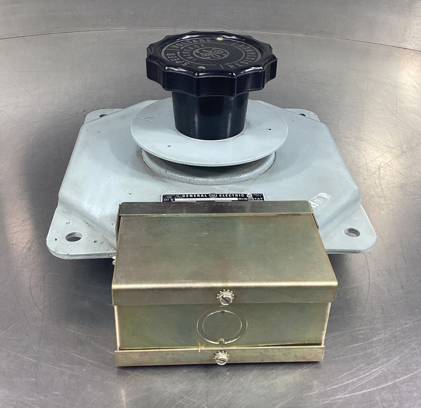 General Electric Rheostat, 600 Volt, Cat.# 8070EB105AE75  216 Ohms        4B