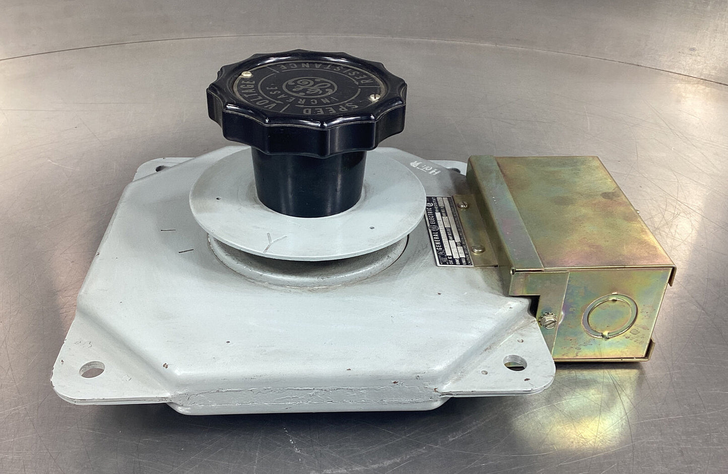 General Electric Rheostat, 600 Volt, Cat.# 8070EB105AE75  216 Ohms        4B