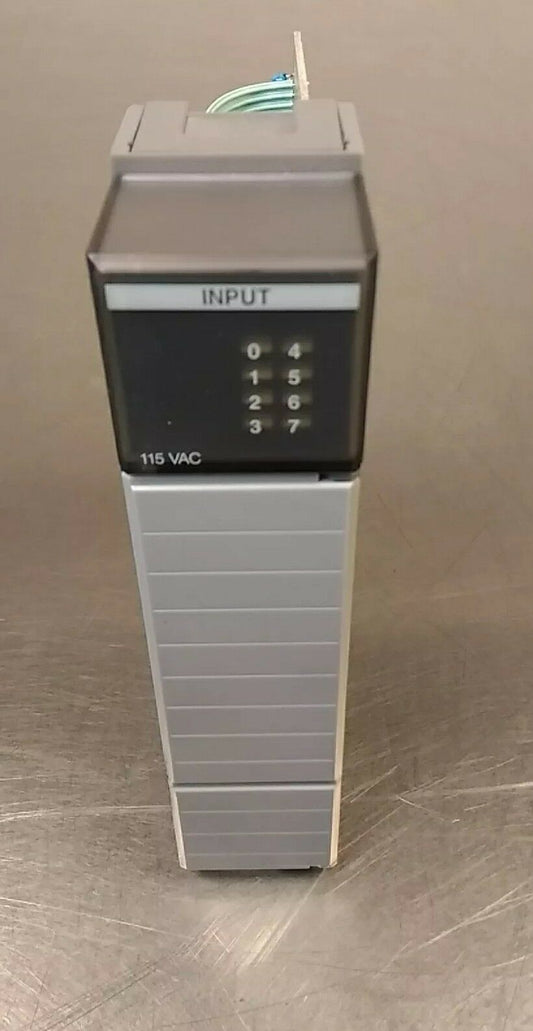 Allen-Bradley SLC 500 - 1746-IA8 Series A - Input Module                   3D-16