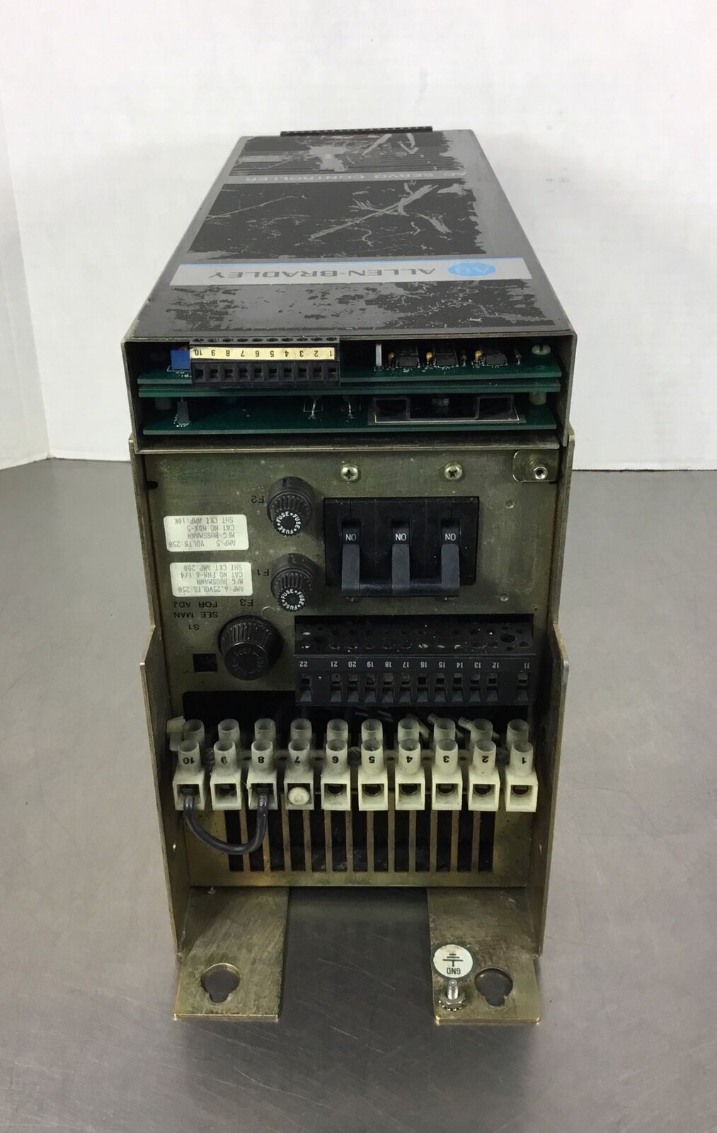 Allen-Bradley 1391B-ESAA22-AQB /B Servo Driver Out: 210V 3Ph 0-200Hz 22A 8KW  1C