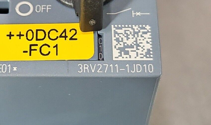 Siemens 3RV2711-1JD10 Circuit Breaker                                      4E-19
