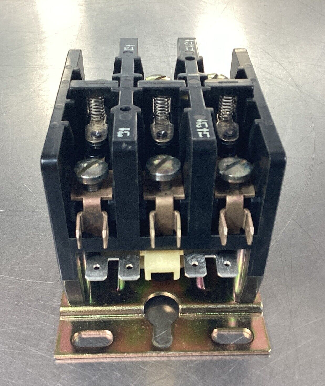 SYLVANIA  DP3C303-24  CONTACTOR 30 AMP  A77-309044A-3  3P 24V Coil     4E-34