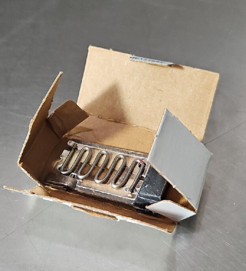 GE CR123H446A Thermal Unit, 3.88A.                                     Loc 4G-1
