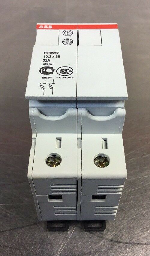 ABB E932/32 Fuse Holder.     Loc.1A