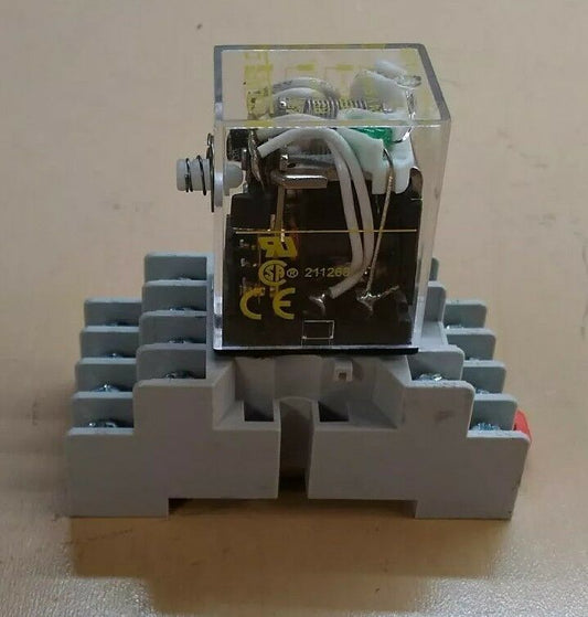 SQUARE D RELAY 8501 RS14M1P14V14 Ser C with 8501NR45 SOCKET Ser B             5D