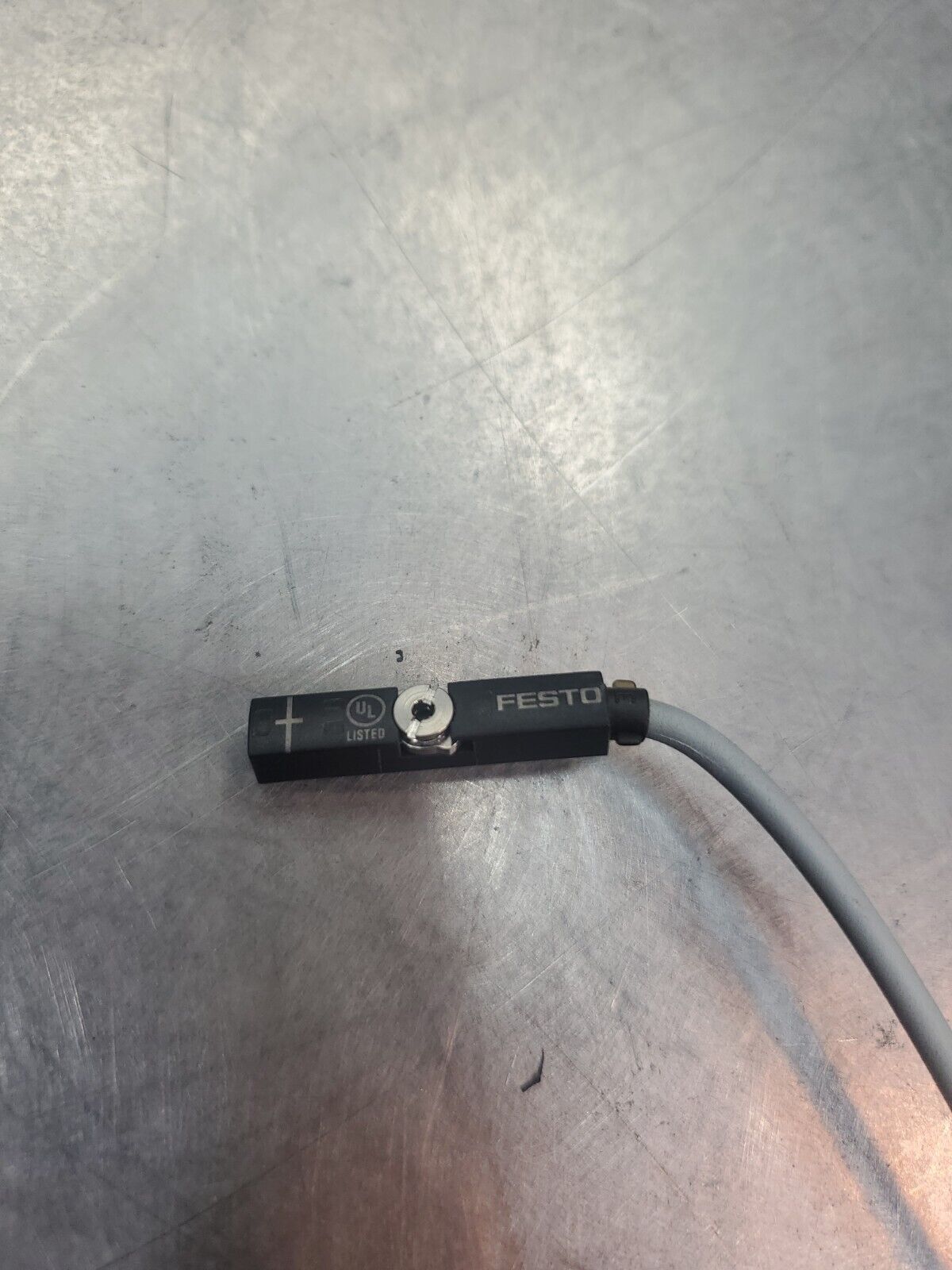 FESTO SMT-8M-A-PS-24V-E-2 3-M8D 574334 Proximity Switch Sensor.              6-E