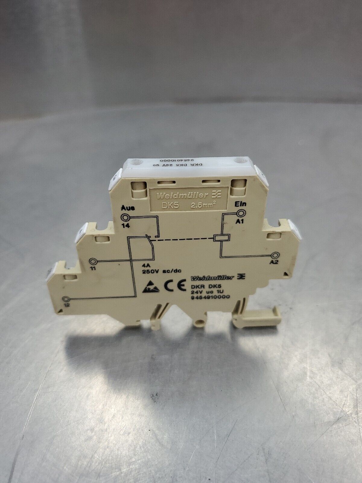 WEIDMÜLLER DKR DK5 24V uc 1U Module.                                        4D-8