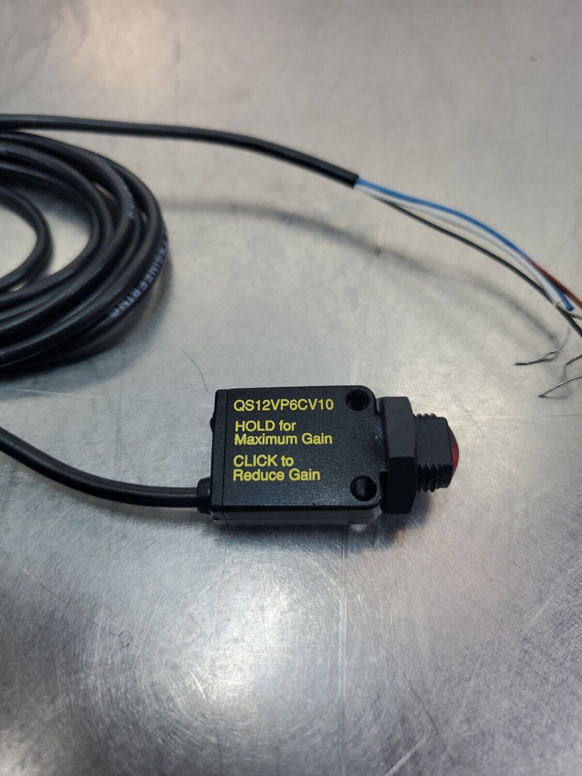 Banner Engineering QS12VP6CV10 Convergent Mini-Beam Sensor.                3E-26