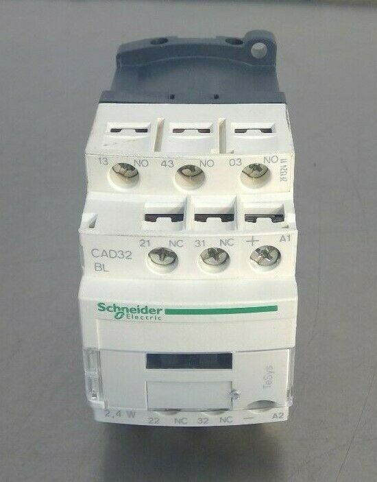 Schneider Electric CAD32 BL Control Relay                                   4E-7