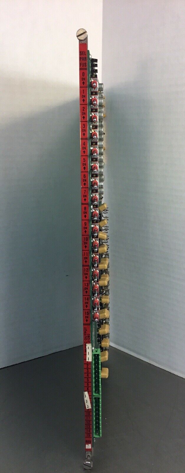 KEARNEY & TRECKER AC OUTPUT DRIVER CIRCUIT BOARD 1-21282 121282 REV 10   3D-18