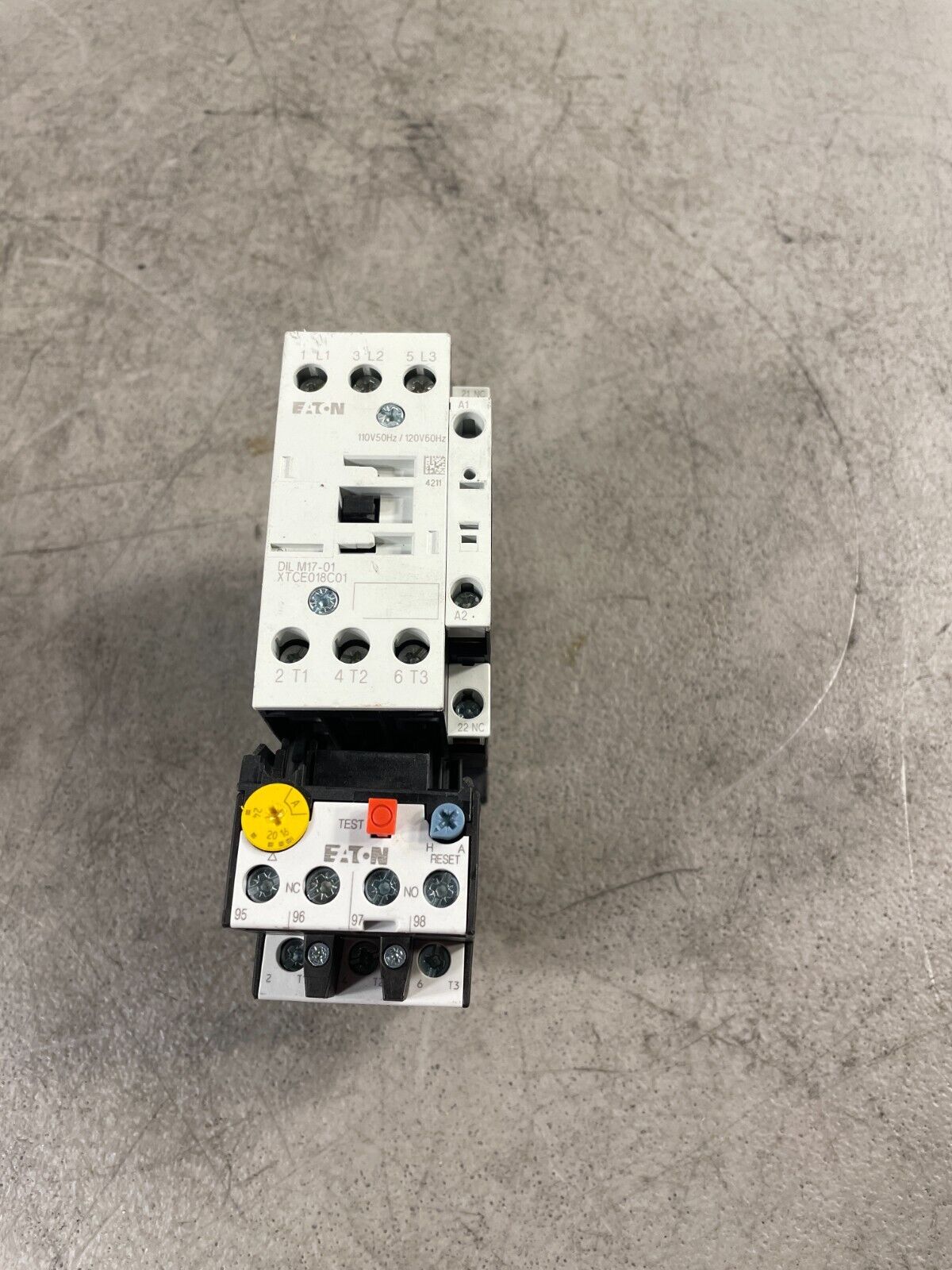 Eaton DILM17-01 XTCE018C01 White & Black 15HP 17amps 240VAC Coil Contact LOC-2D