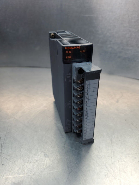 Mitsubishi Q62DA-FG Isolated D/A Converter Unit.                          3C-21