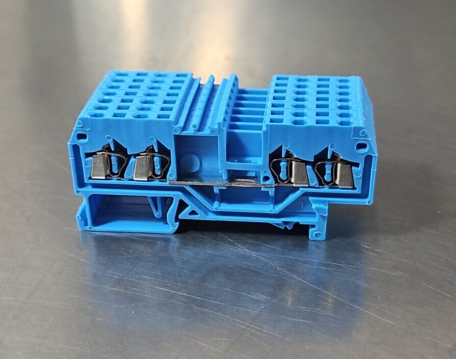 WAGO 279-834 Conductor Through Terminal Block - Lot of 99.               Loc3E-1
