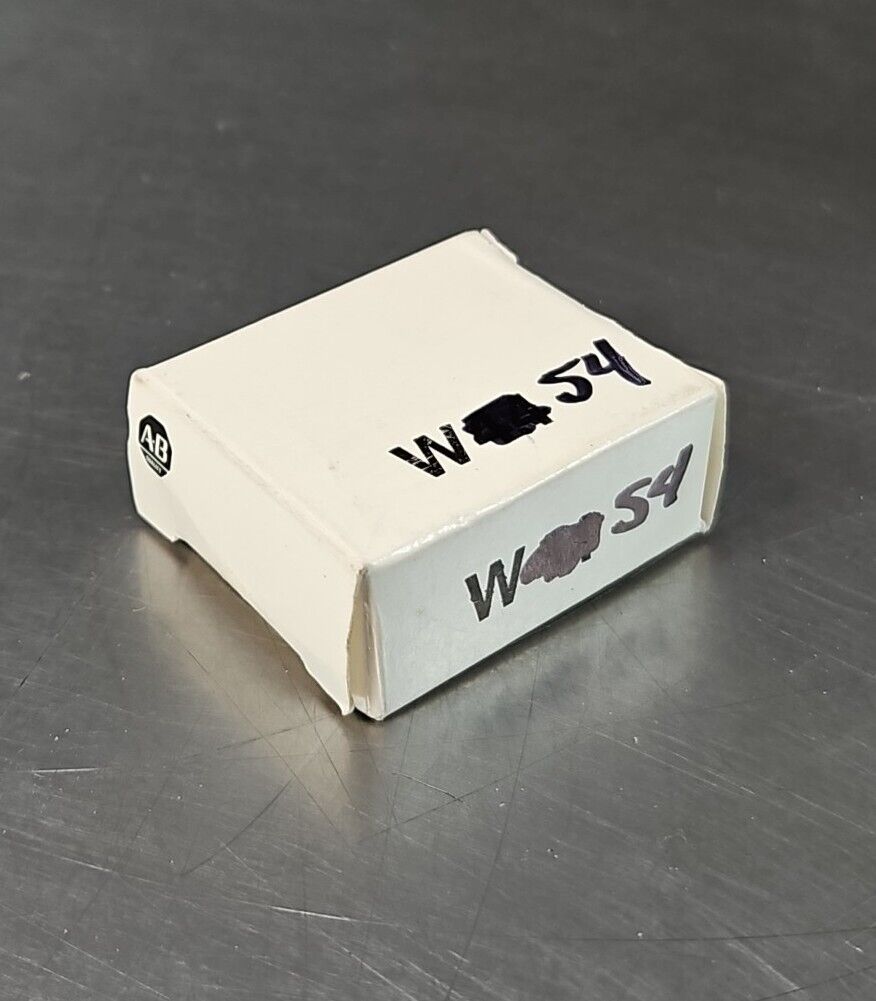 Allen-Bradley W54 Heater Element.                                       Loc4B-22