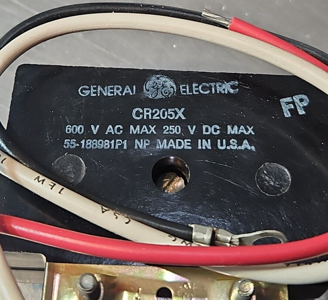 GE CR205X Auxiliary Contact 600V.                                      Loc4C-19