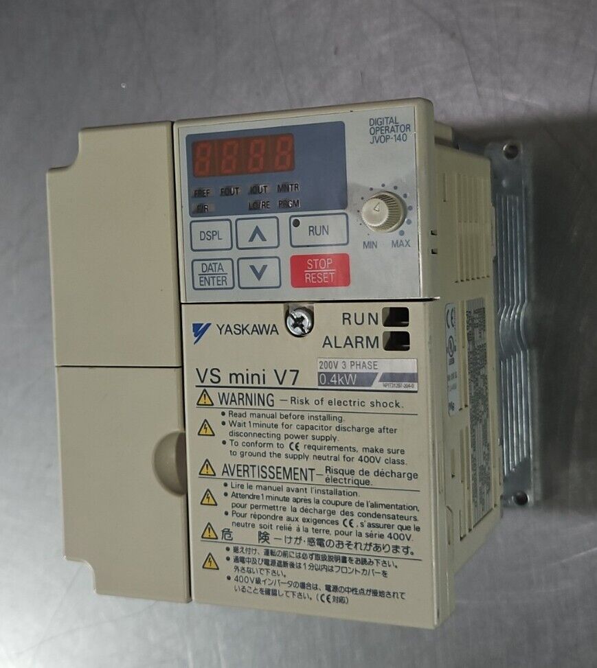 YASKAWA CIMR-V7AA21P5. Driver.   Loc 1B-4