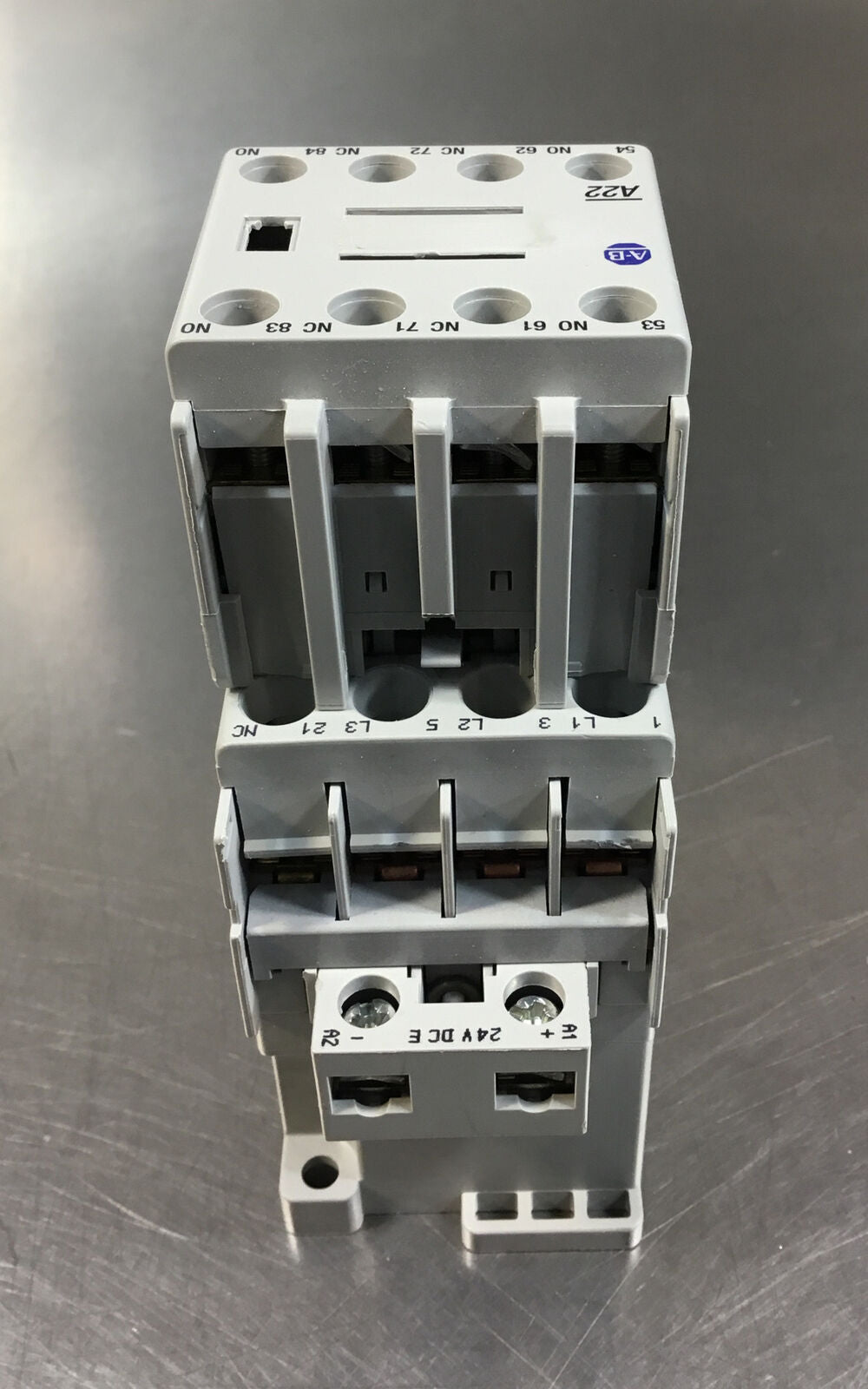 Allen Bradley  100-C23E*01 /C  +  100-F /B  Contactor 24VDC Coil    4C