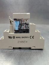 Load image into Gallery viewer, OMRON G2R-2-S RELAY 24VDC 5A W/ OMRON 5A 250V SOCKET.                         4H
