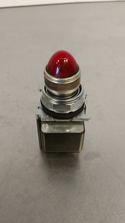 CUTLER-HAMMER 10250T Red Illuminated Button 4A