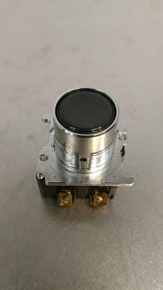 CUTLER-HAMMER 10250T Black PushButton 4A