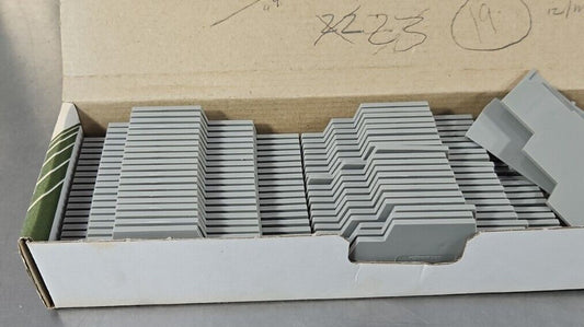 Wago 284-334 Screwless Claming Systems - Pk with 44.                    Loc3A-25